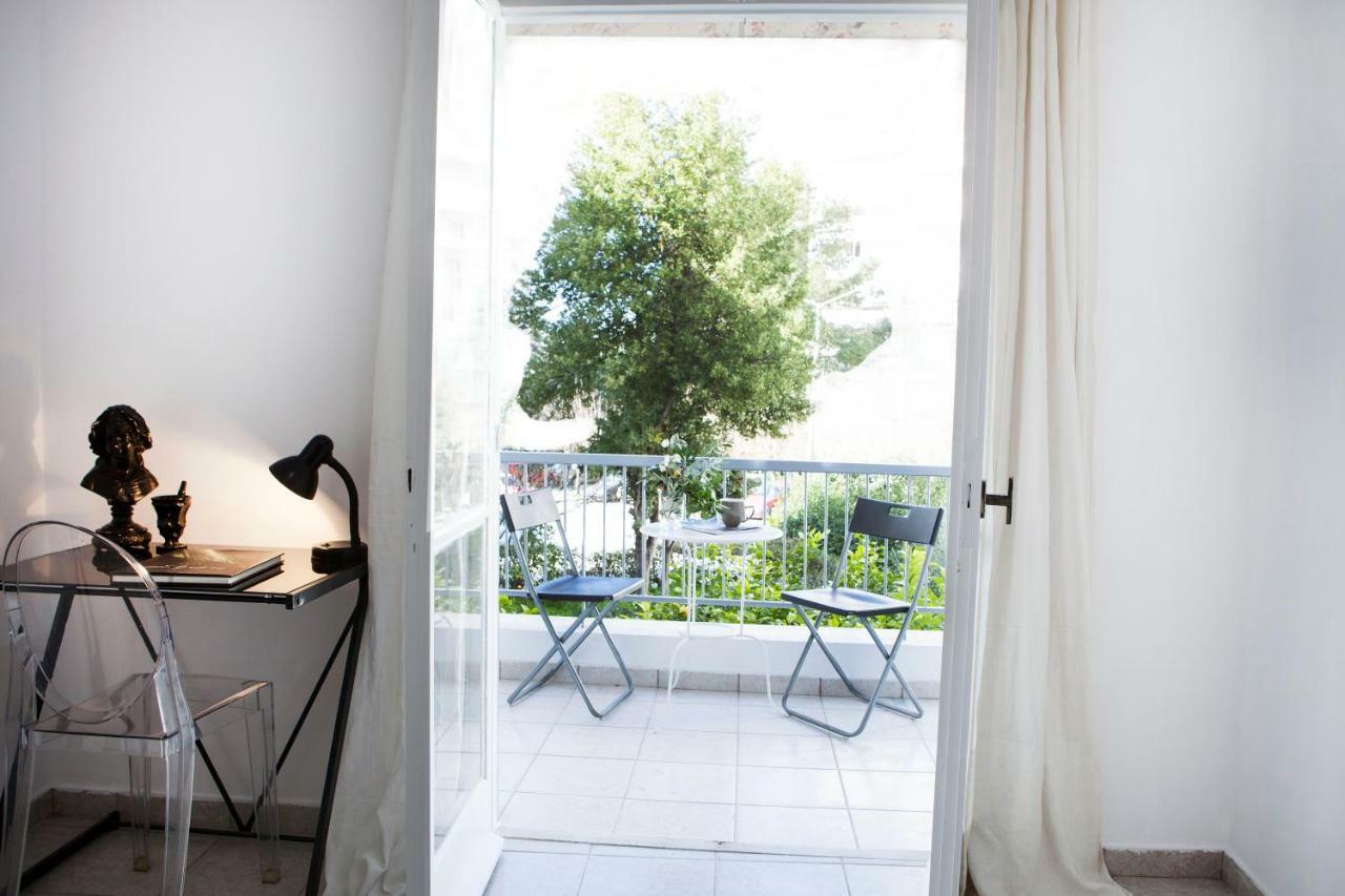 Located Executive In Maroussi. Daire