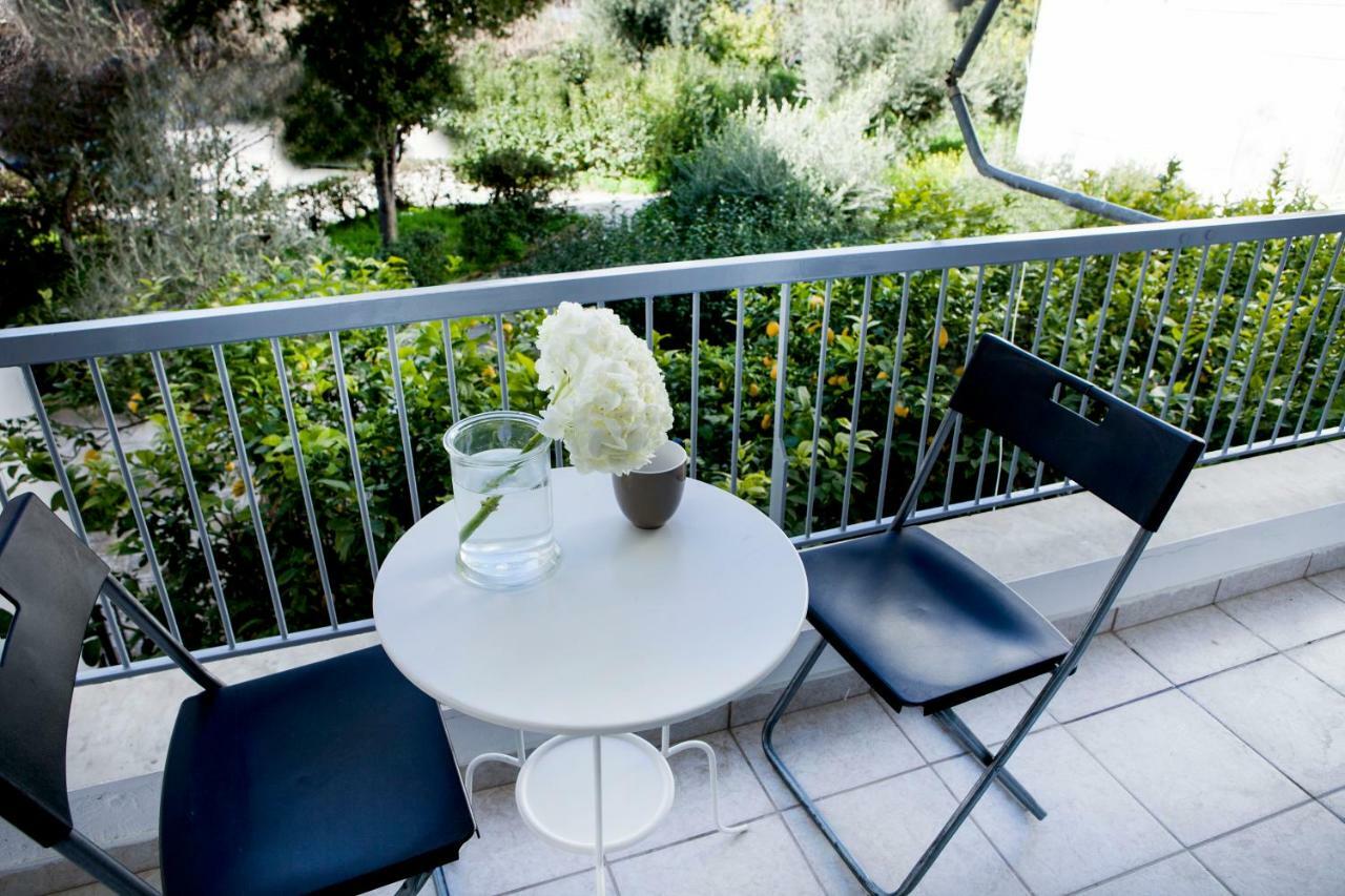 Located Executive In Maroussi. *